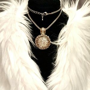 Beautiful Necklace 💕🛍️